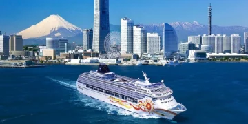 Cherry Blossoms and Autumn Leaves: Timing Japan’s Most Beautiful Seasons